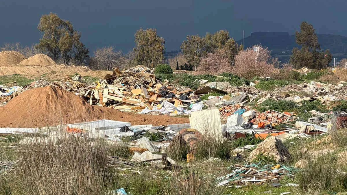 Antalya’da, kuş cennetini çöplüğe çevirdiler