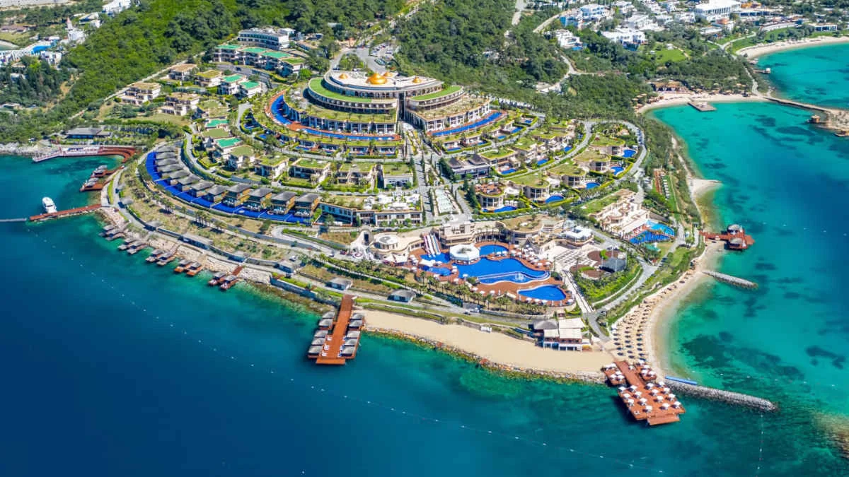 Borçlandırarak, Bodrum’daki ünlü otele el koymuşlar