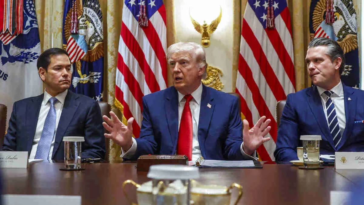 Trump: “İran, anlaşma yapmak için yalvarıyor ve ABD'ye 10 tanker petrol hediye etti”   